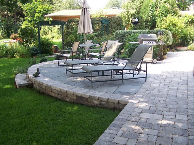 Landscape Contractors in Rockford, Rockford Landscape Companies, Landscapers in Rockford